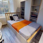 iQ-Student-Accommodation-Edinburgh-Elliott-House-Bedrooms-Bronze_Triple_Studio(4)
