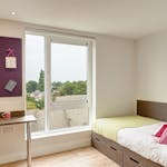 14-fresh-student-living-kingston-davidson-house-04-shared-flat-bedroom-photo-01-1024x768