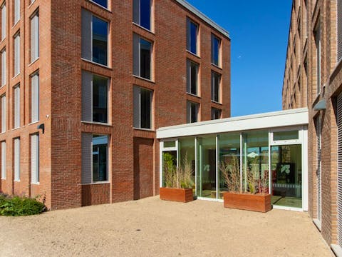 https___api.wearehomesforstudents.com_wp-content_uploads_2020_07_1-student-accommodation-the-union-main-gallery-exterior