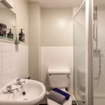16-student-accommodation-sheffield-devonshire-courtyard-classic-ensuite (1)