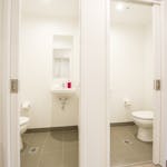 @-VU-6-BR-Toilets-UniLodge_2015_Vic_Uni_Melb_029