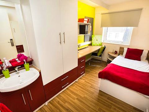 Copy of The-Arcade-bedroom-shot-2-student-accommodation-in-london_3