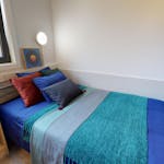 iQ-Student-Accommodation-Dundee-Parker-House-Bedrooms-Silver_En_Suite_Plus(2)_0