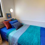 iQ-Student-Accommodation-Dundee-Parker-House-Bedrooms-Silver_En_Suite_Plus(2)_0