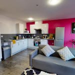 iQ-Student-Accommodation-Huddersfield-Castings-Bedrooms-En_Suite_Kitchen