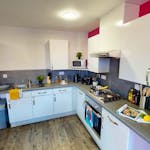 iQ-Student-Accommodation-Huddersfield-Castings-Bedrooms-En_Suite_Kitchen(1)
