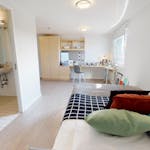 iQ-Accommodation-Leeds-Marsden-House-Bedrooms-Silver_En_Suite(7)_2