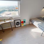 iQ-Accommodation-Leeds-Marsden-House-Bedrooms-Silver_En_Suite(6)