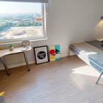 iQ-Accommodation-Leeds-Marsden-House-Bedrooms-Silver_En_Suite(6)