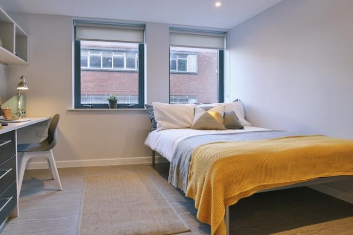 Two Bed Flat - Brocco (1 of 33)