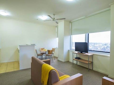 collegesquare-on-lygon-2bedroomapartment-living-square