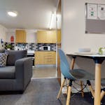 https___api.wearehomesforstudents.com_wp-content_uploads_2021_05_34-bedroomed-apartment-Lounge-Kitchen-1