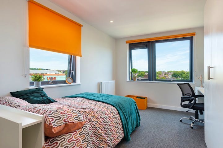 Central-Living-Exeter-Cluster-Bedroom-PJSPhotography-25th-May-2020-DSC_9004