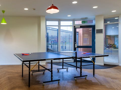 3-student-accommodation-leicester-filbert-village-common-room (2)