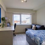 3-student-acccommodation-dover-street-apartments-classic-ensuite-1024x564