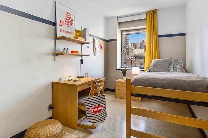 small-double-room-92Y-4