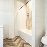 bathroom-montrose-williamsburg-1.700x700