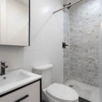 ridgewood-bathroom-3.700x700