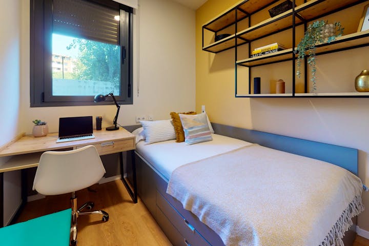 A018-Standard-2-Bed-Bedroom