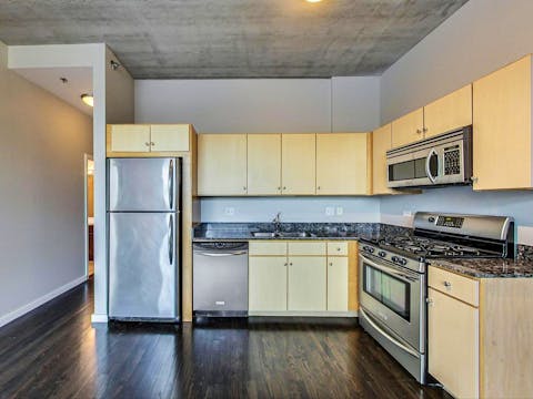 4-franklin-common-student-housing-chicago-rool-rentals (2)