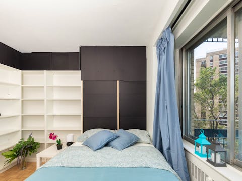 1-flex-regency-montreal-room-rental-student-housing