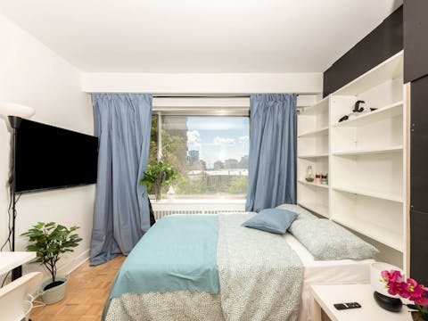 3-flex-regency-montreal-room-rental-student-housing